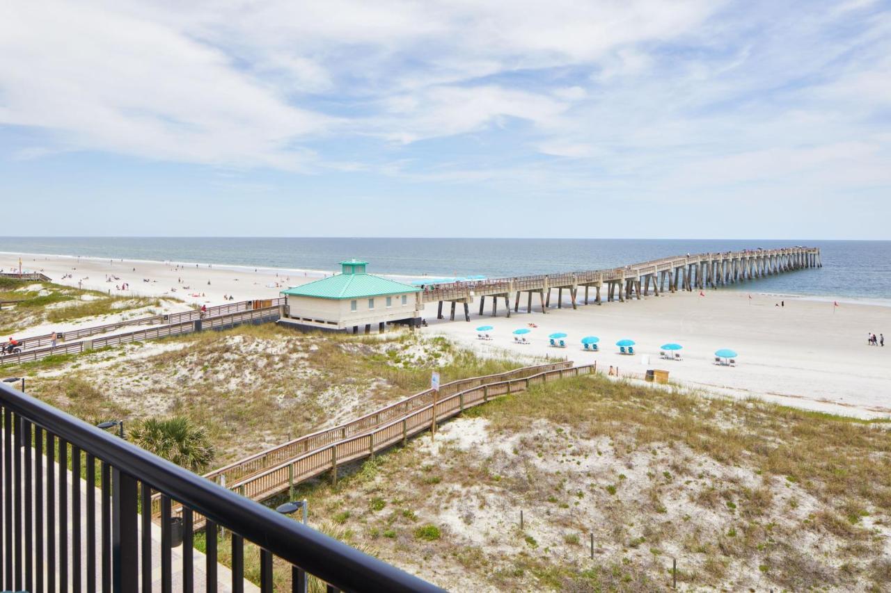 Springhill Suites By Marriott Jacksonville Beach Oceanfront Exterior photo