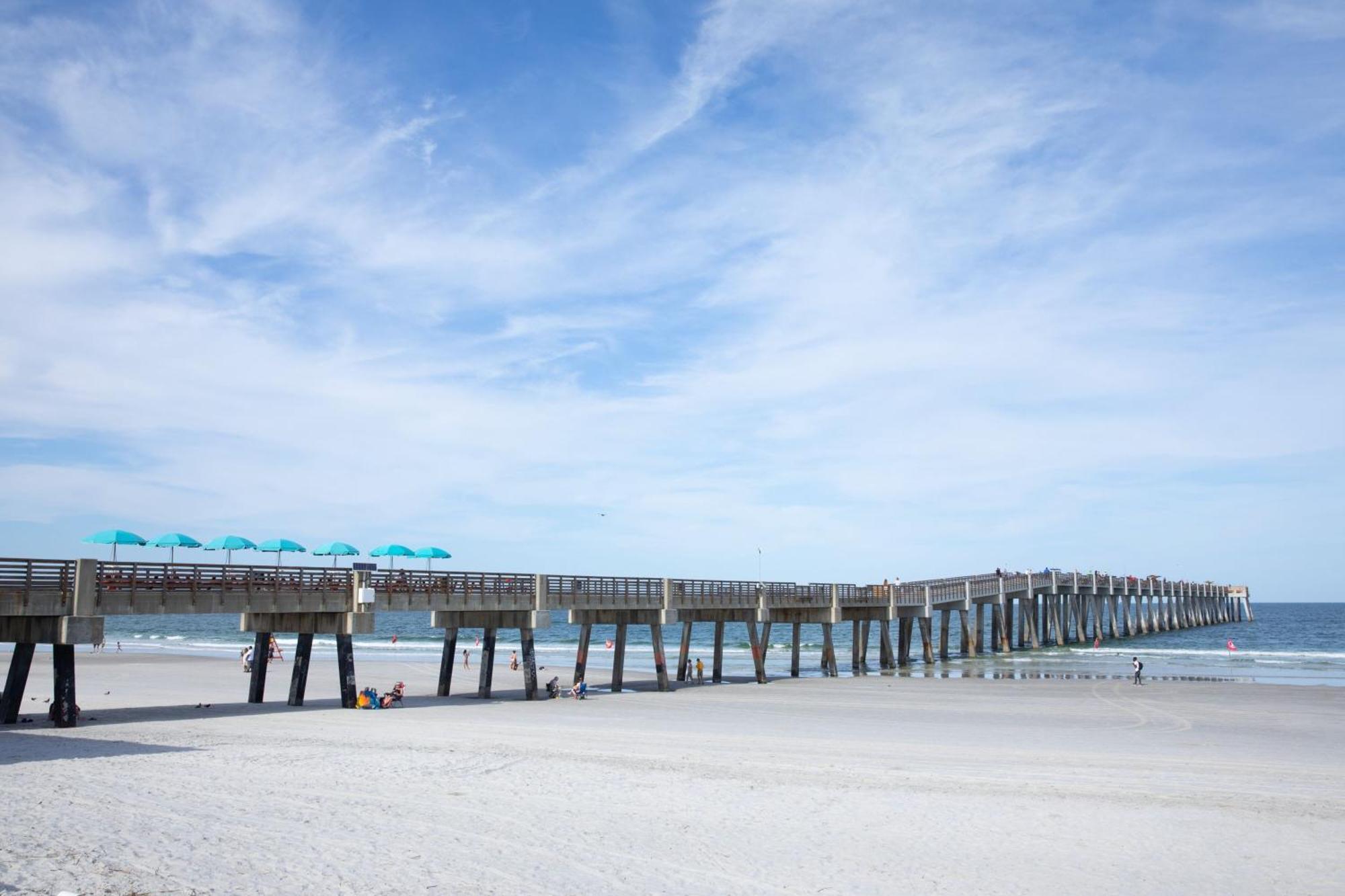 Springhill Suites By Marriott Jacksonville Beach Oceanfront Exterior photo